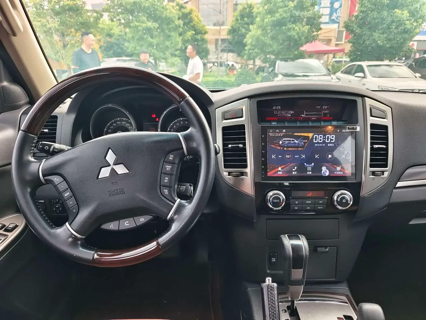 Mitsubishi Pajero 2020 — Şəkil 9/12