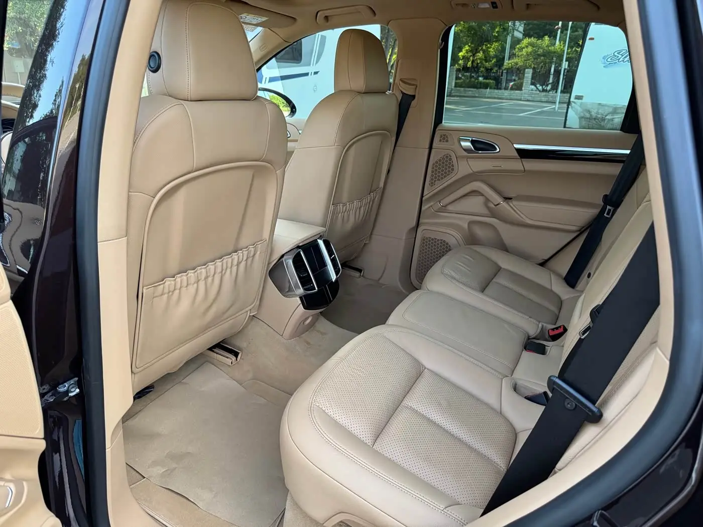 Porsche Cayenne 2015 — Photo 17/19