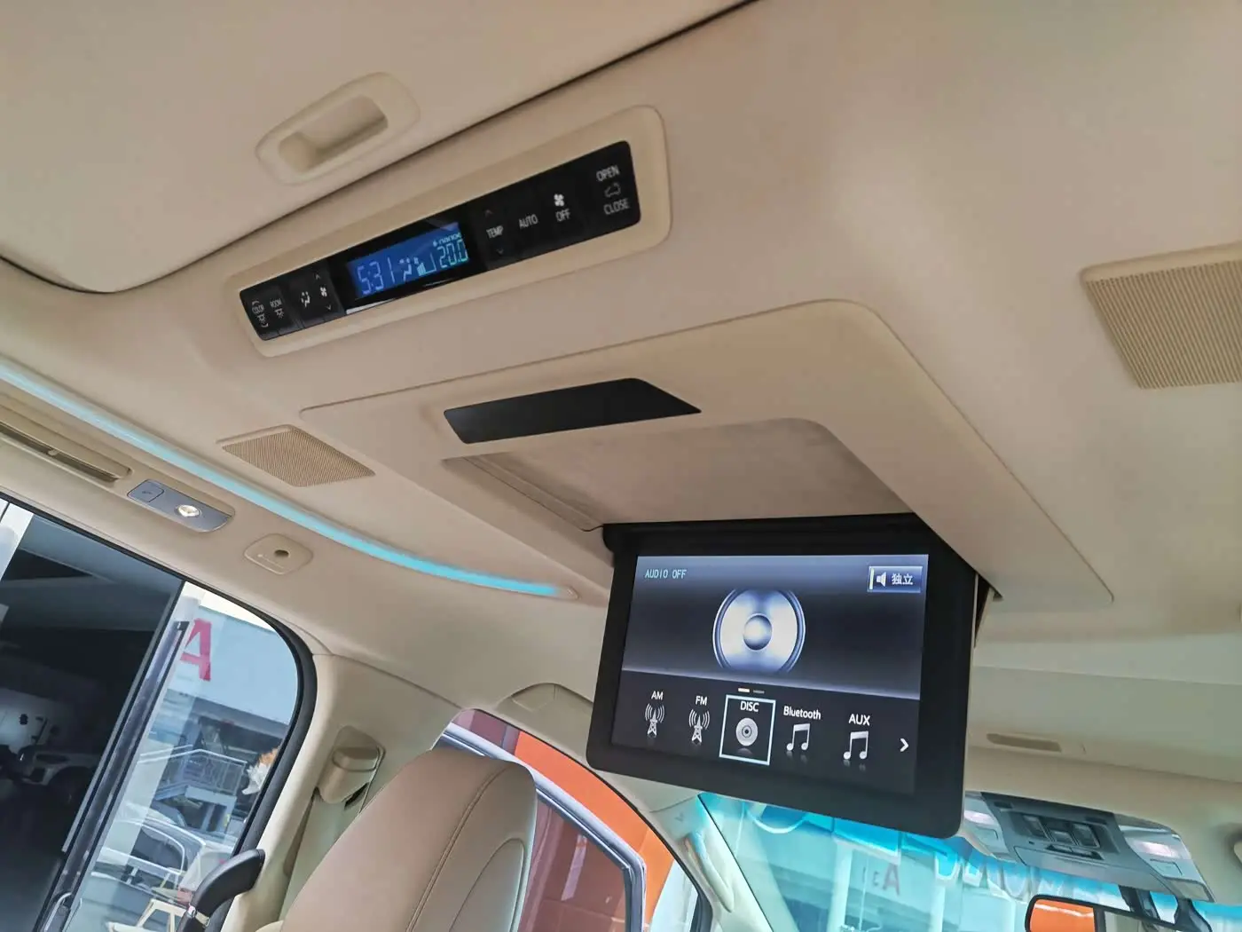 Toyota Alphard 2017 — Фото 12/20