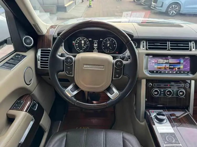 Land Rover Range Rover 2018 — Şəkil 7/18