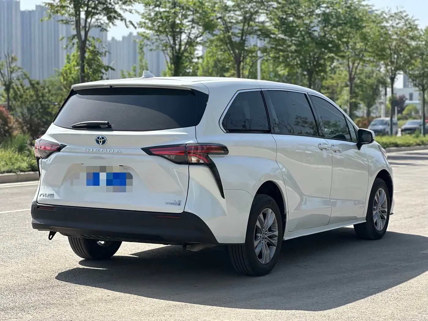 Toyota Sienna 2024 — ფოტო 9/9