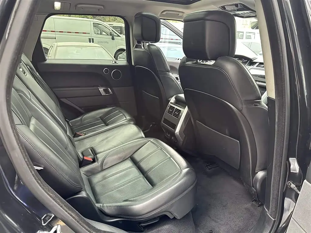 Land Rover Range Rover Sport 2019 — Фото 14/20