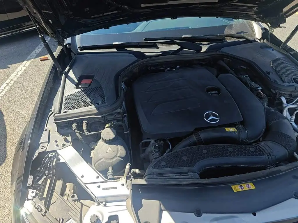 Mercedes-Benz E-Class 2021 — Şəkil 19/20