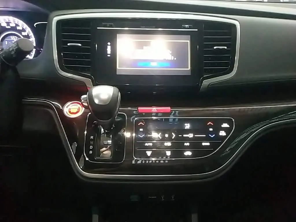 Honda Odyssey 2020 — Şəkil 13/20