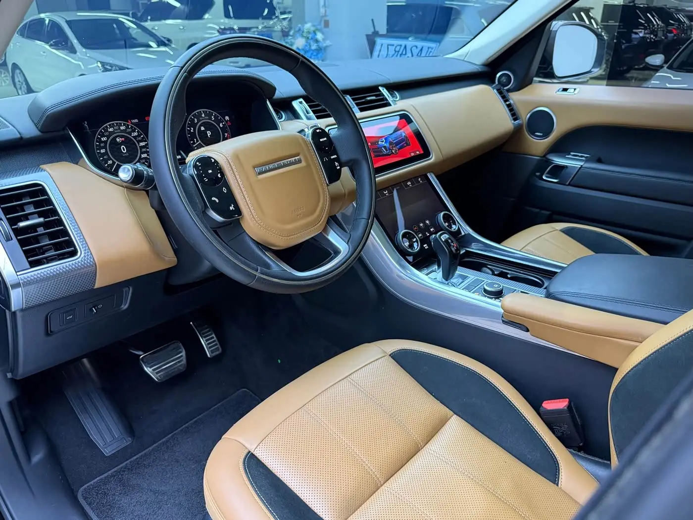 Land Rover Range Rover Sport 2018 — Фото 9/18