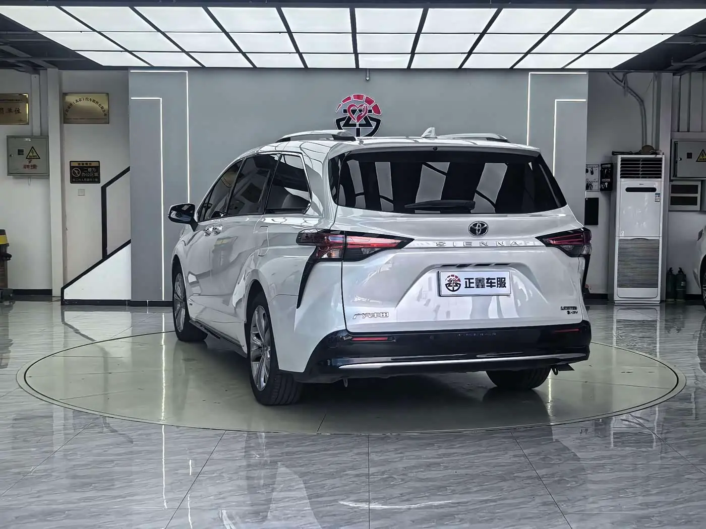 Toyota Sienna 2025 — Şəkil 17/17