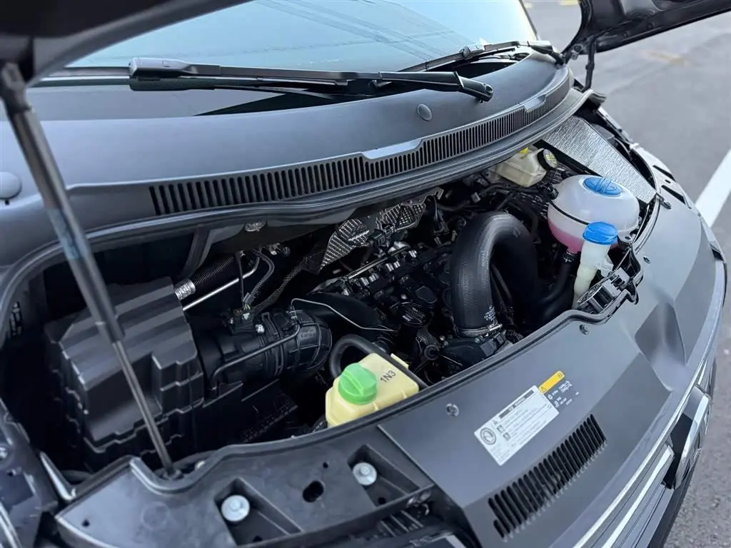 Volkswagen Multivan 2016 — Photo 12/20