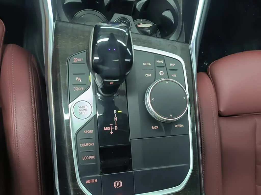 BMW 3 Series 2021 — Photo 14/20