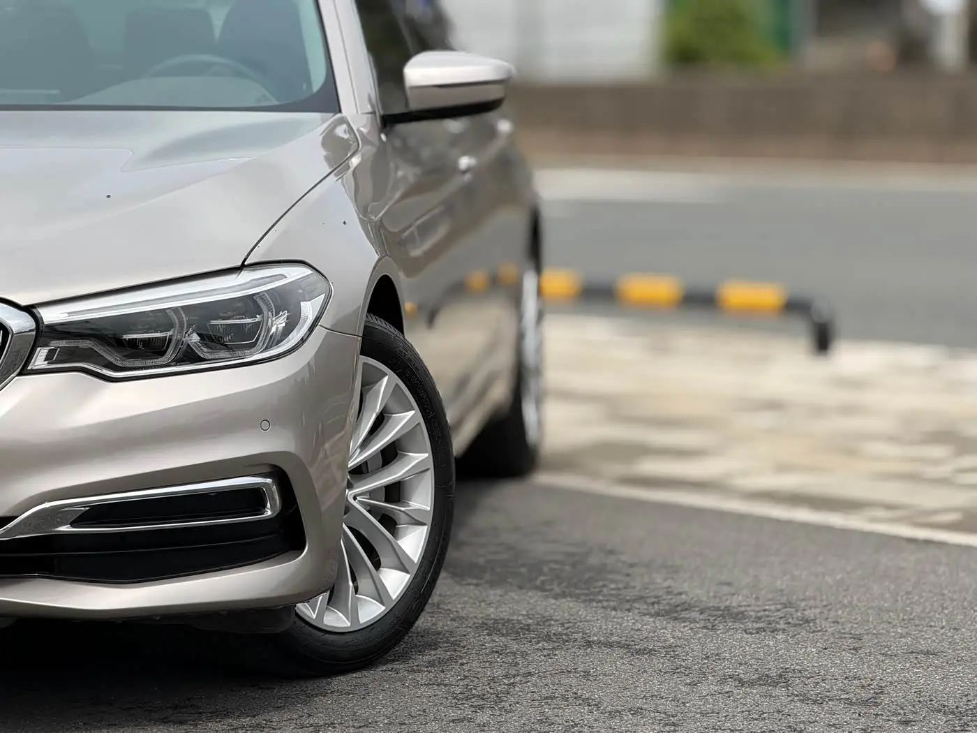BMW 5 Series 2019 — Şəkil 8/20
