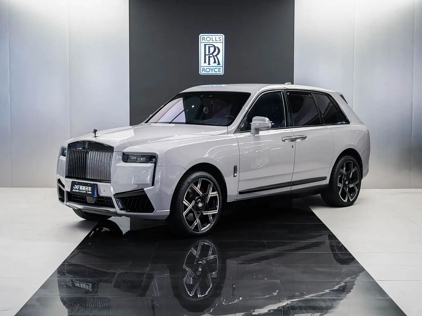 Rolls-Royce Cullinan, 2021