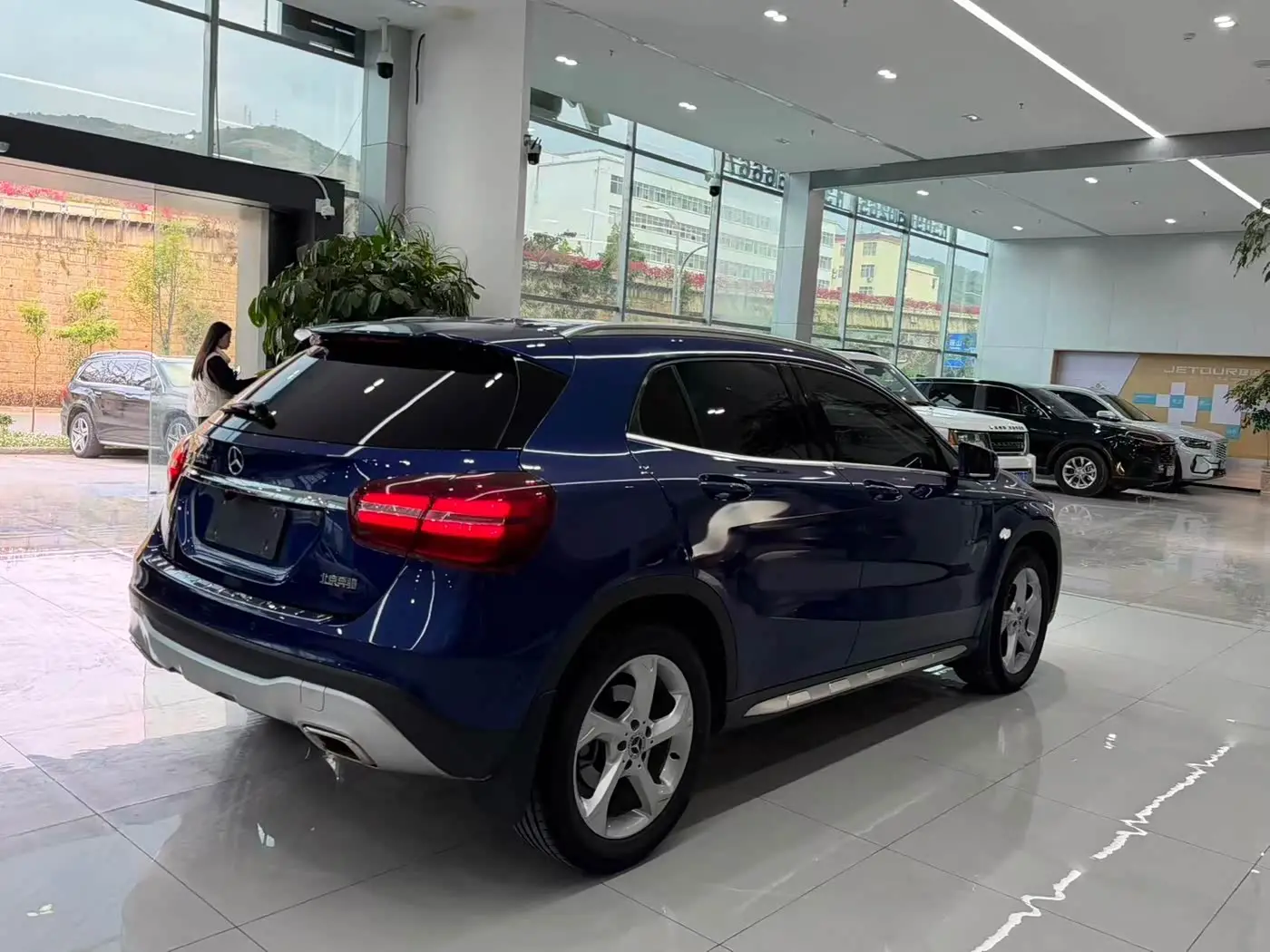 Mercedes-Benz GLA 2018 — Фото 15/16