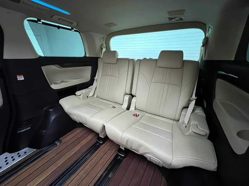 Toyota Vellfire 2023 — Şəkil 19/20