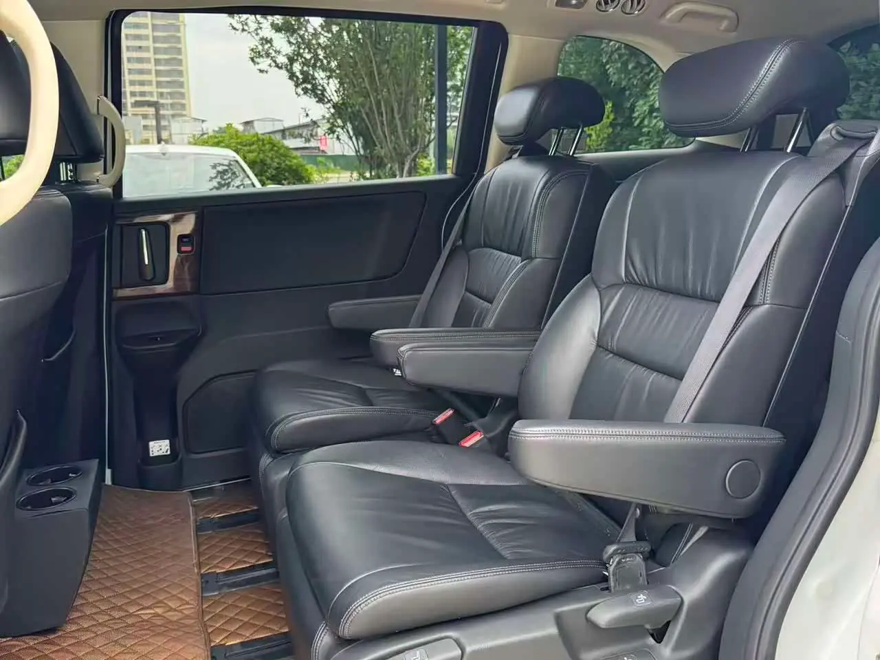 Honda Odyssey 2015 — Şəkil 5/9