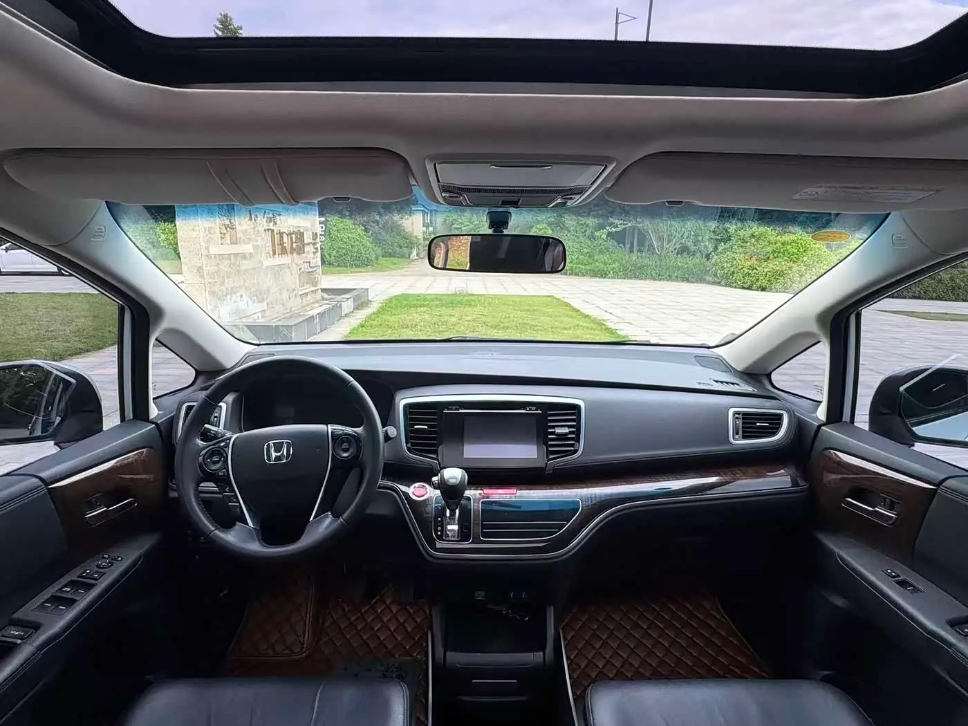 Honda Odyssey 2015 — Şəkil 8/9