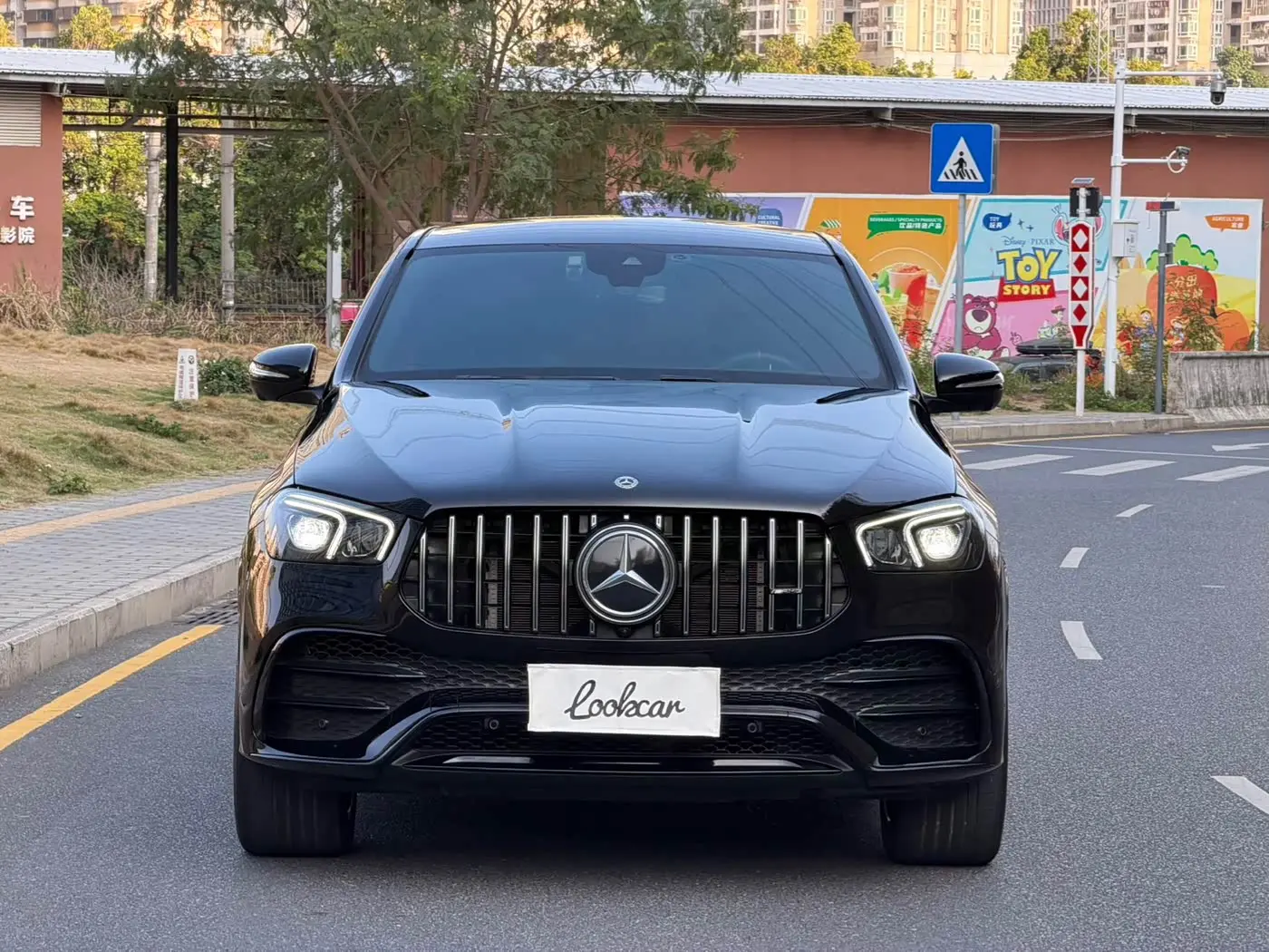 Mercedes-Benz GLE Coupe AMG 2024 — Photo 2/15