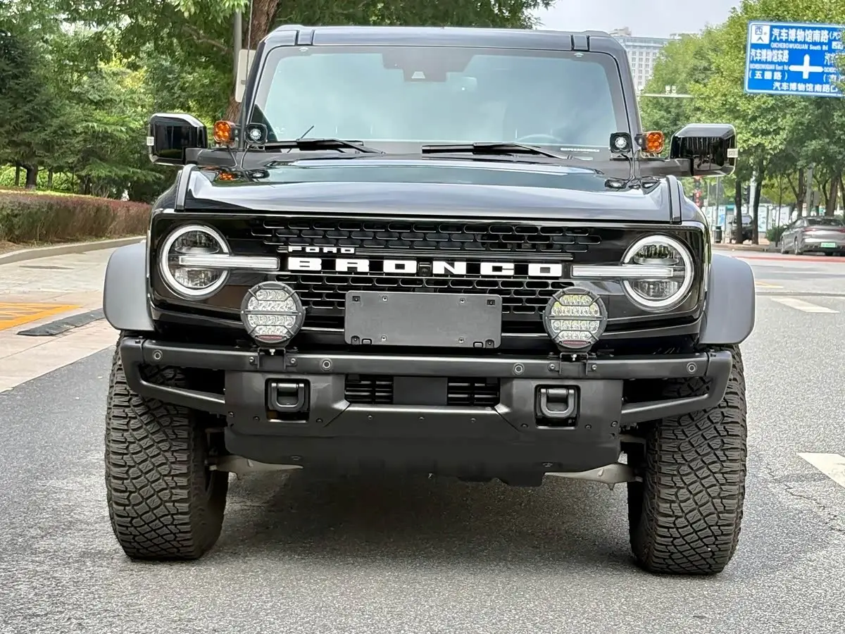 Ford Bronco 2024 — Photo 2/11