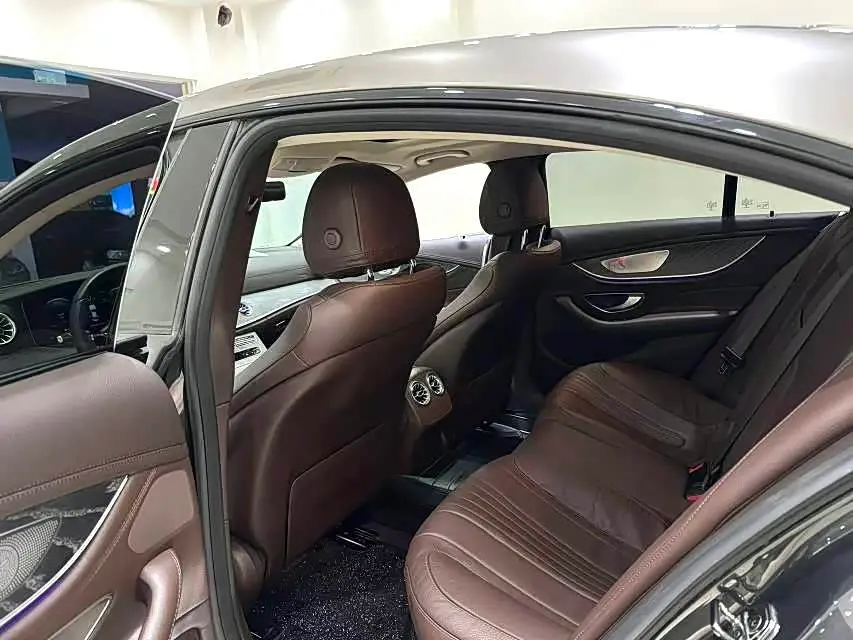 Mercedes-Benz CLS 2021 — Photo 3/7