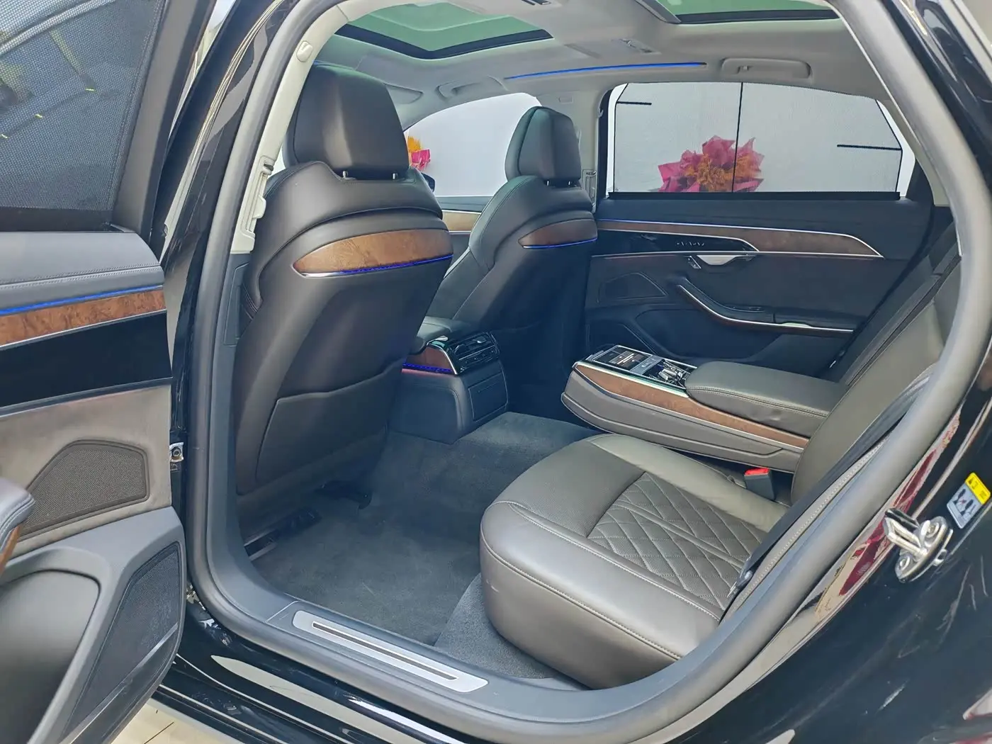 Audi A8 2021 — Photo 10/15