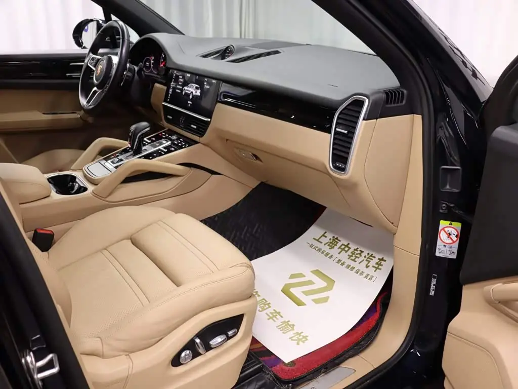 Porsche Cayenne 2018 — Фото 20/20