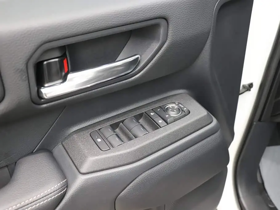 Toyota Prado 2025 — Photo 11/20