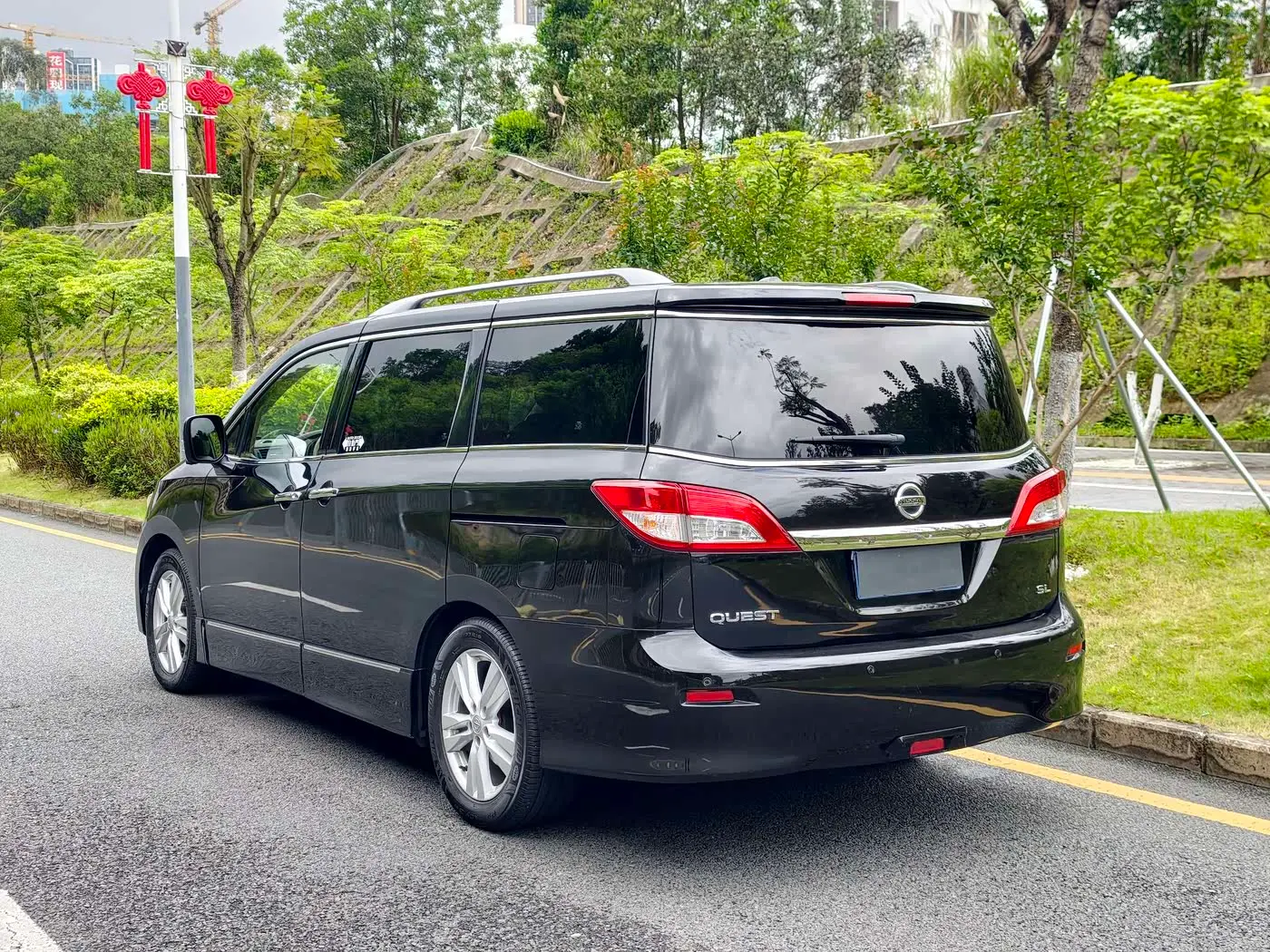 Nissan Quest 2016 — Şəkil 3/12