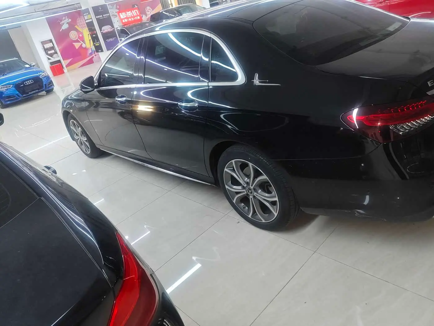 Mercedes-Benz E-Class 2023 — Photo 4/6