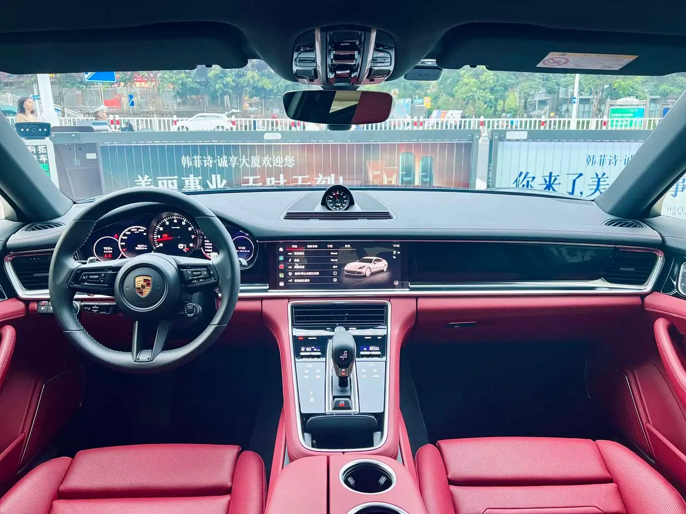 Porsche Panamera 2022 — Photo 4/9