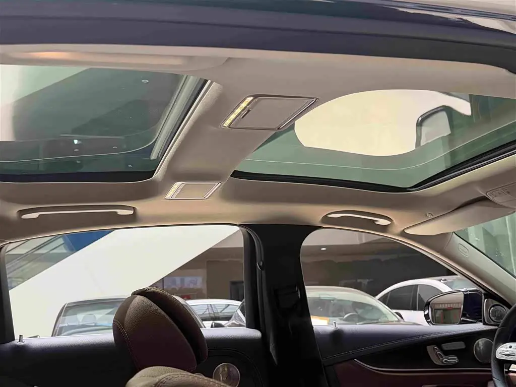 Mercedes-Benz E-Class 2019 — Şəkil 18/18