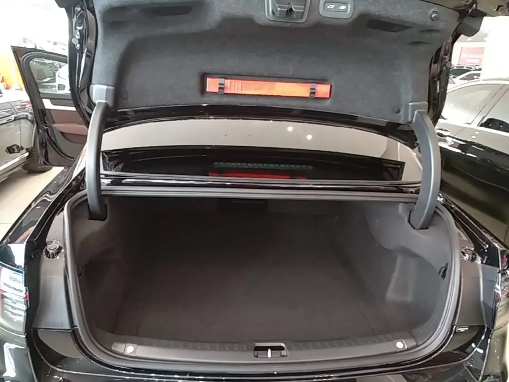 Volvo S90 2025 — Şəkil 19/20