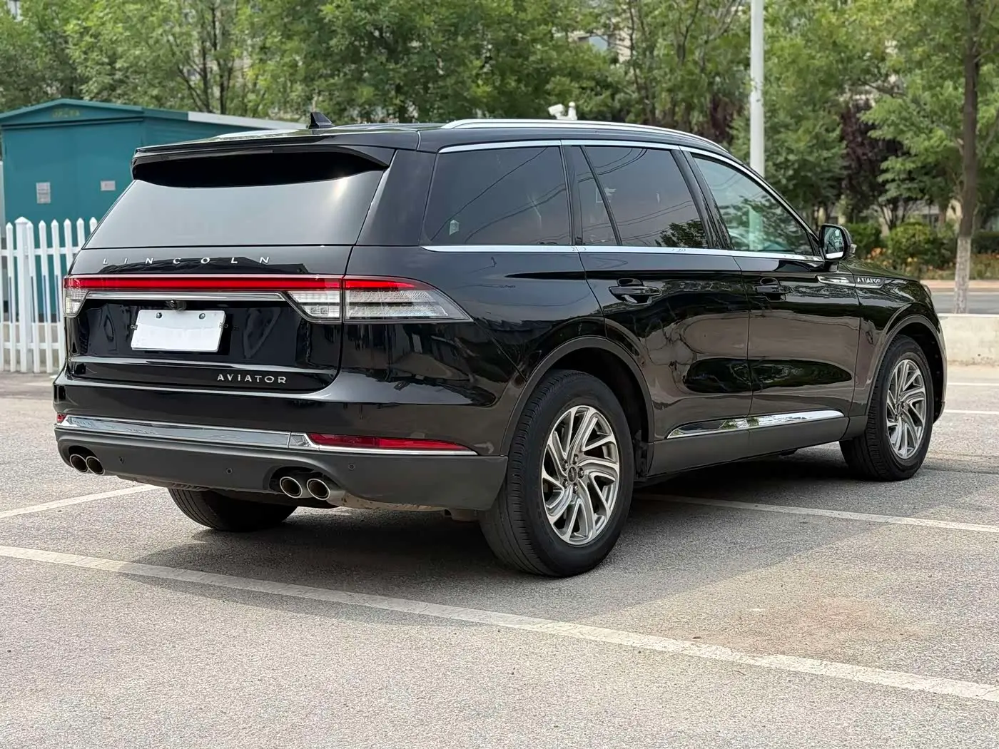 Lincoln Aviator 2021 — ფოტო 8/10