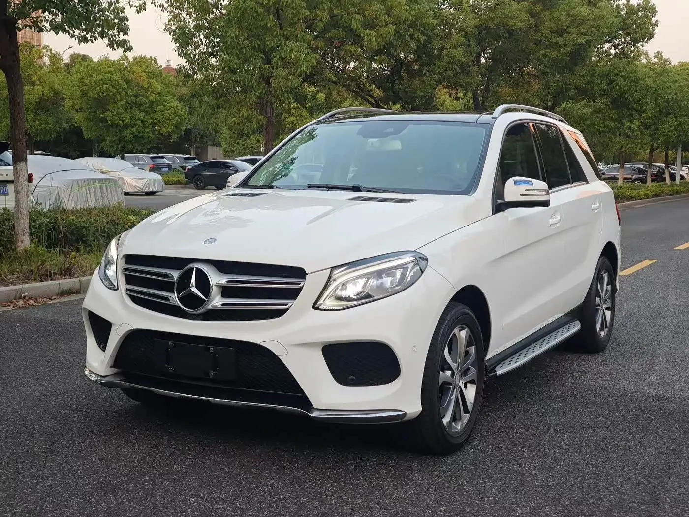 Mercedes-Benz GLE 2016 — Фото 1/20
