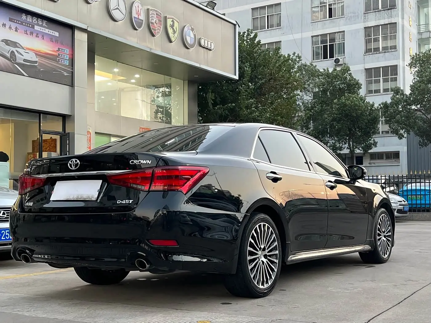 Toyota Crown 2018 — Фото 5/10