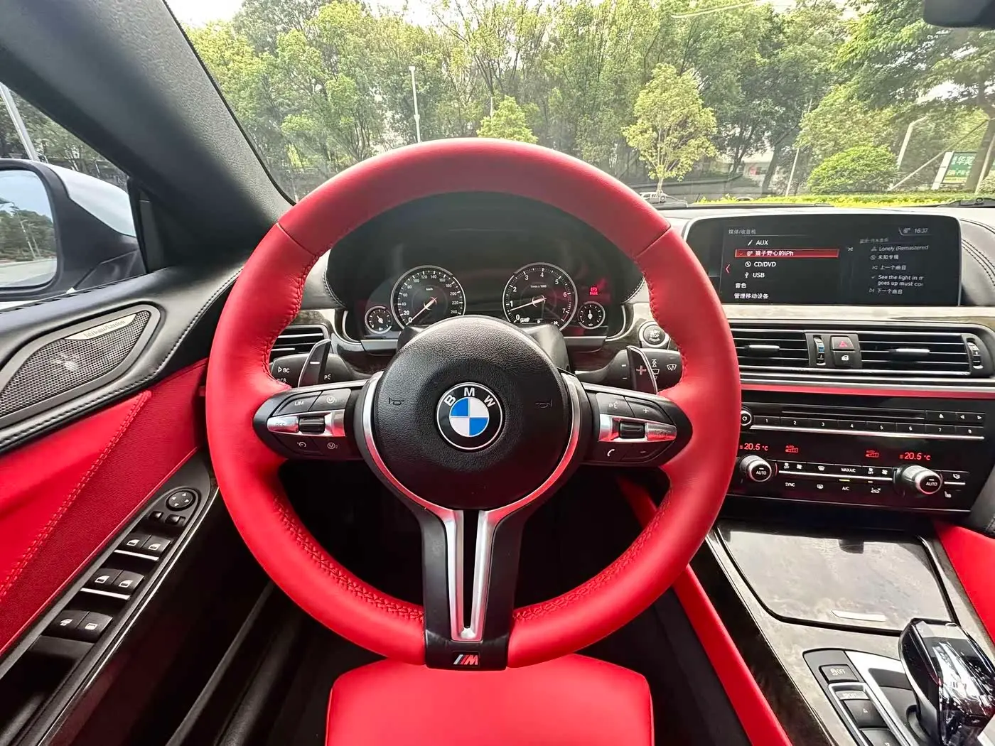 BMW 6 Series 2018 — Фото 19/20