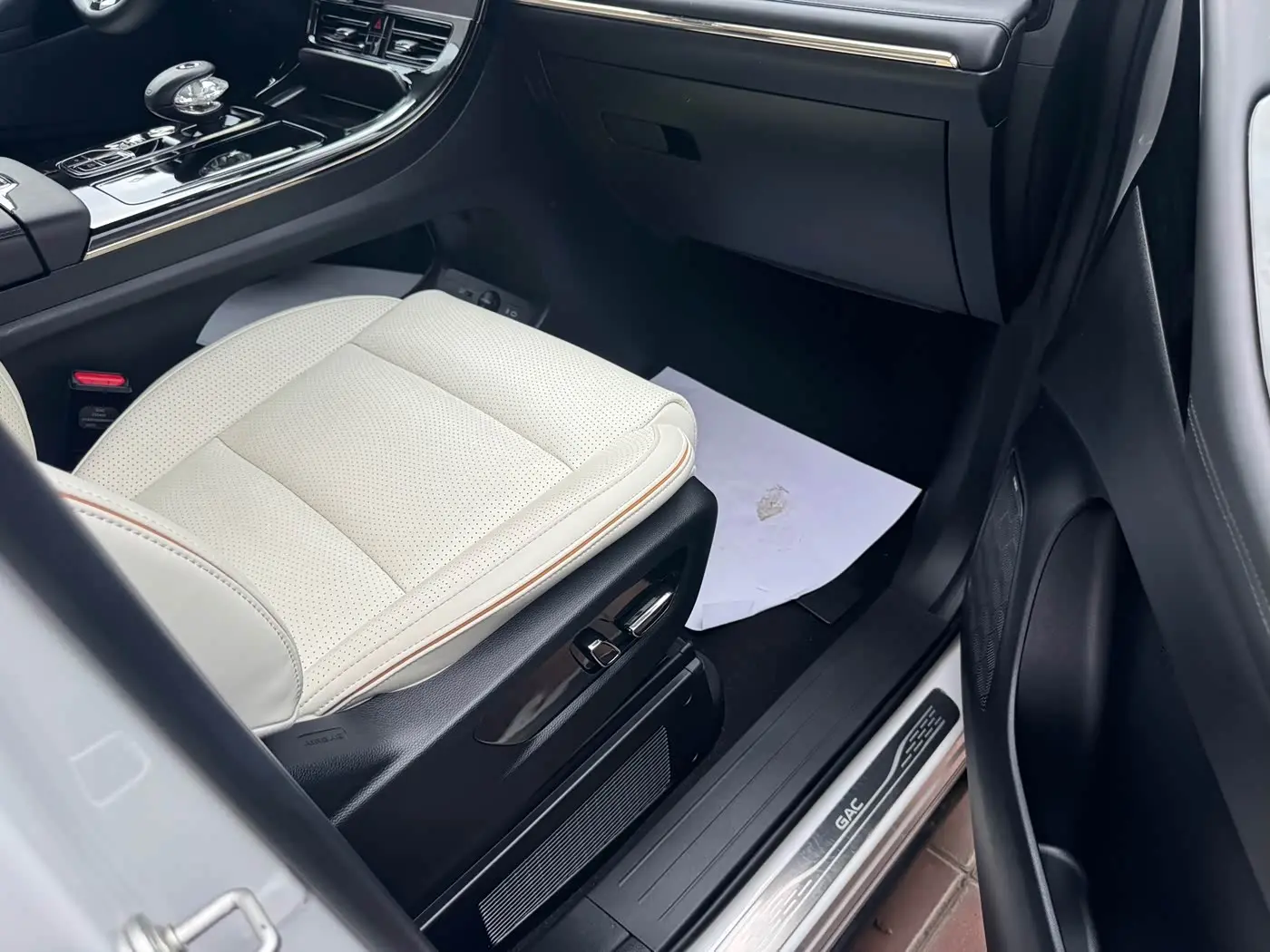GAC Trumpchi Trumpchi E9 2023 — Photo 17/18