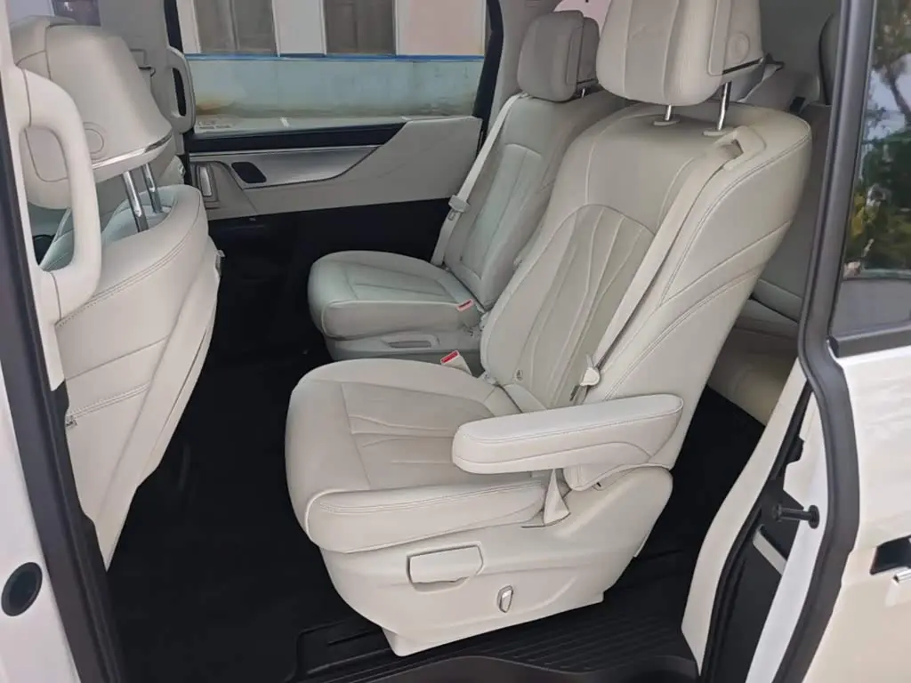 Buick GL8 New Energy 2024 — Şəkil 13/20