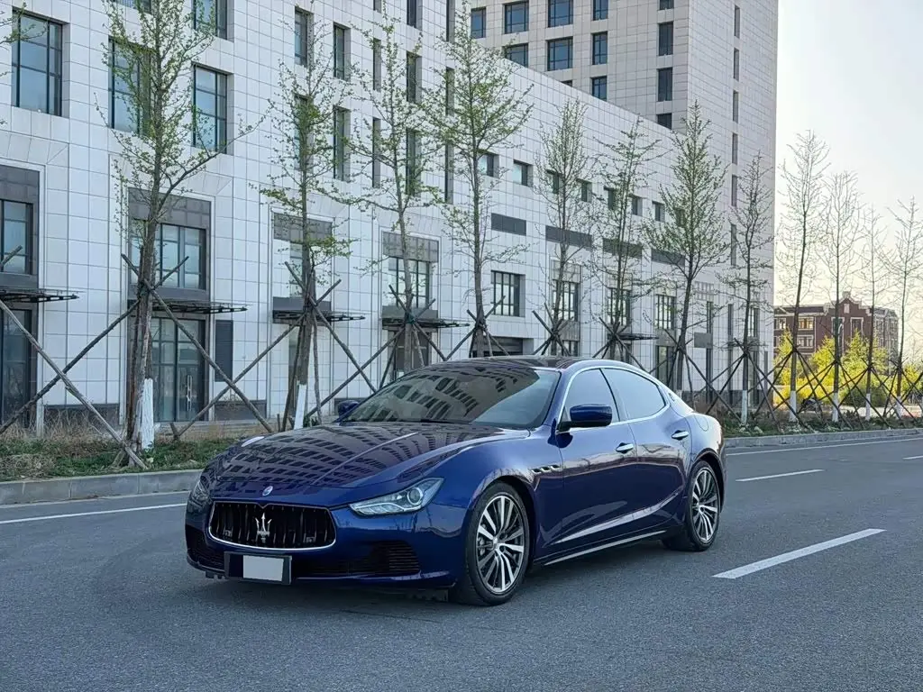 Maserati Ghibli 2014 — Photo 1/9