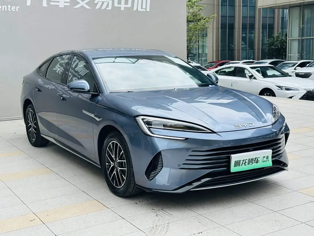 BYD Seal 07 DM-i 2025 — Фото 3/20