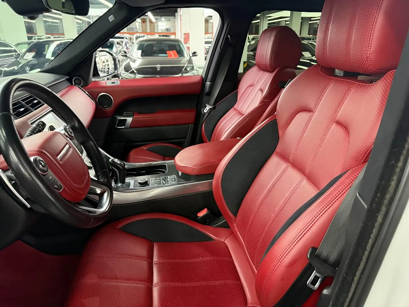 Land Rover Range Rover Sport 2017 — Фото 9/14