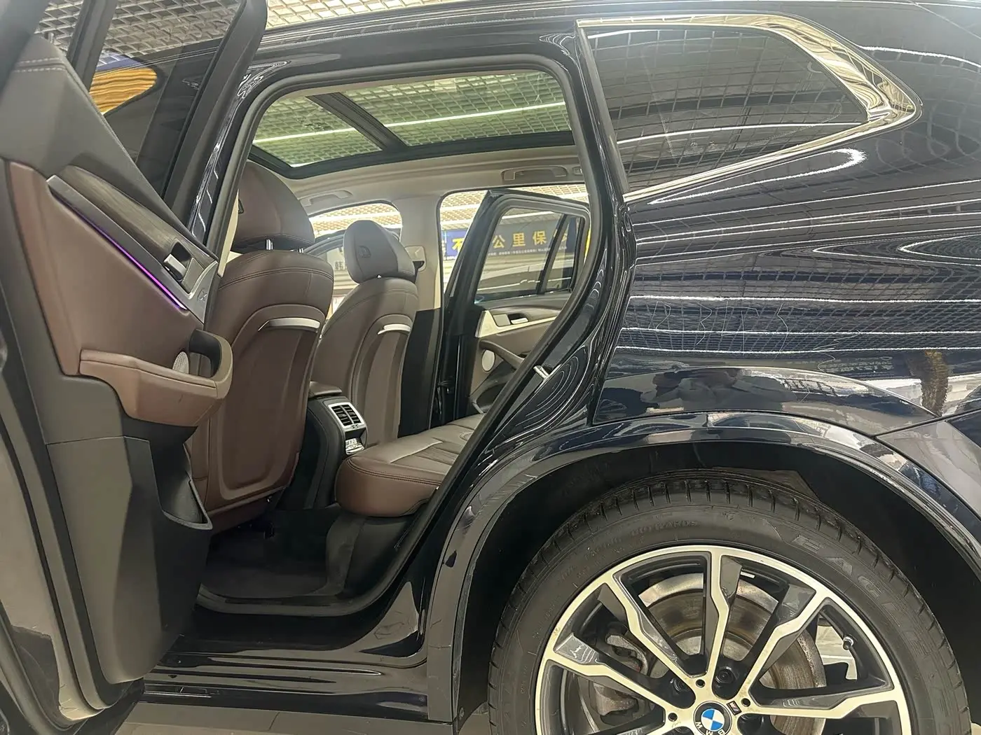 BMW X3 2022 — Photo 8/19