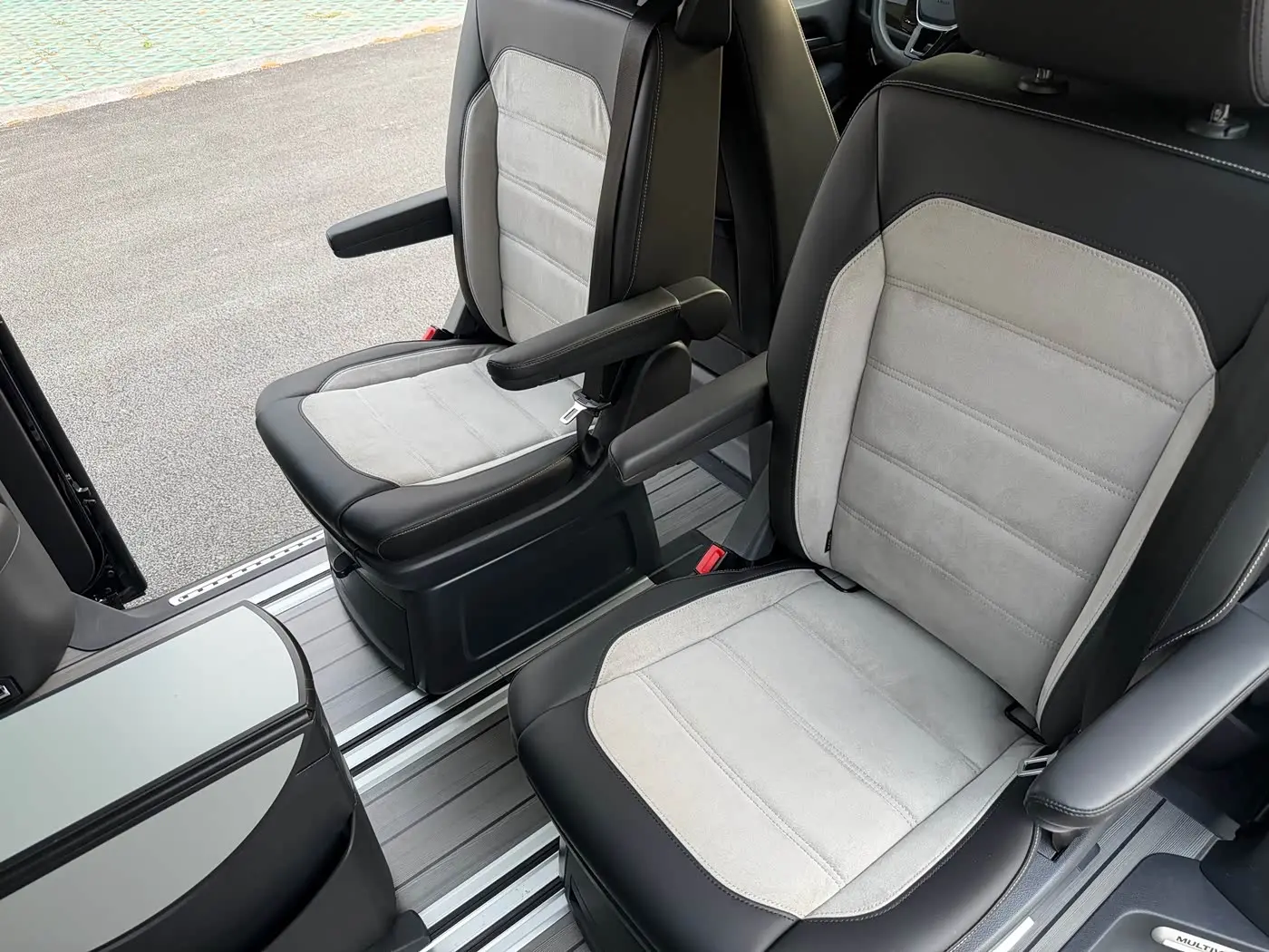 Volkswagen Multivan 2019 — Şəkil 20/20