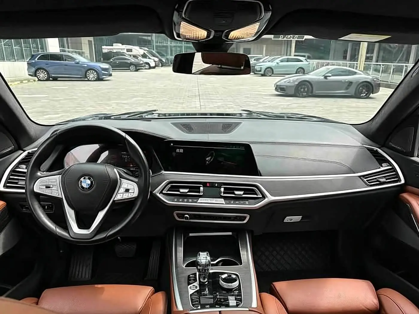 BMW X7 2020 — Photo 11/15