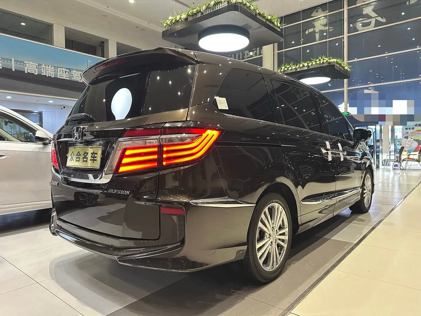 Honda Elysion 2020 — Photo 7/20