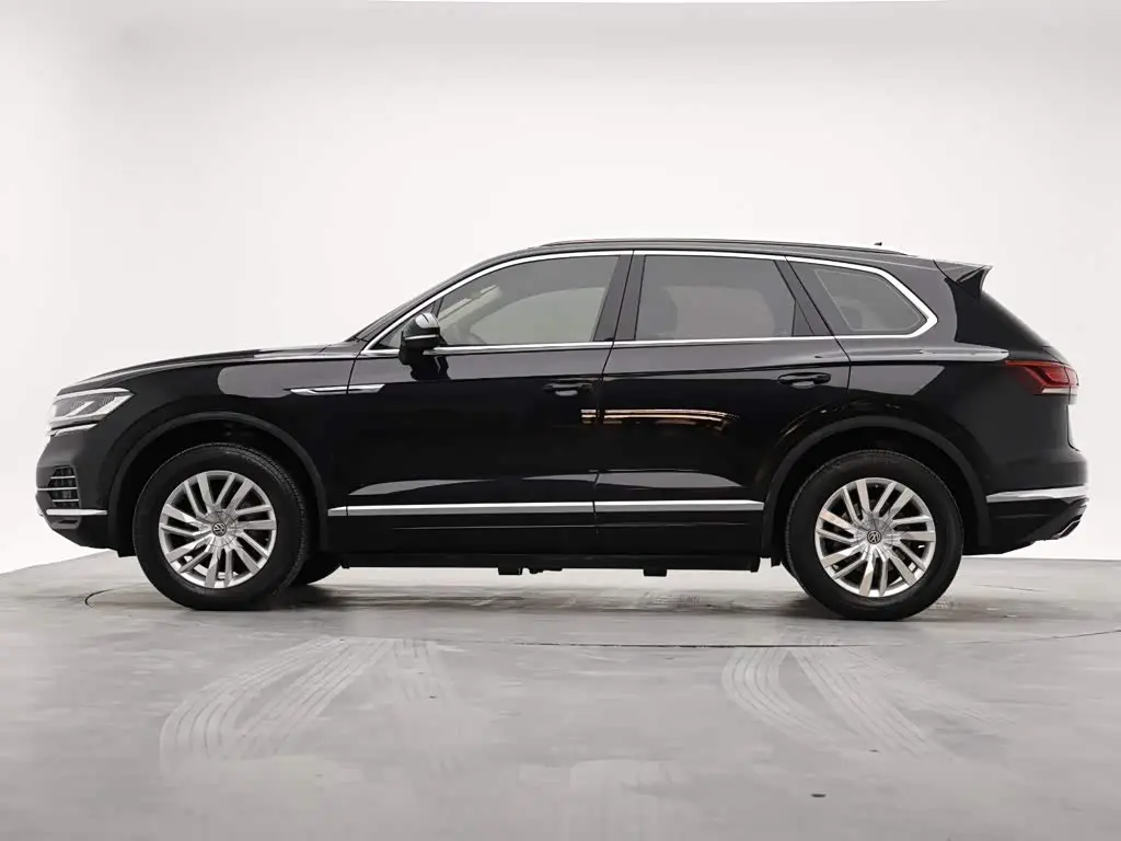 Volkswagen Touareg 2019 — Фото 6/19