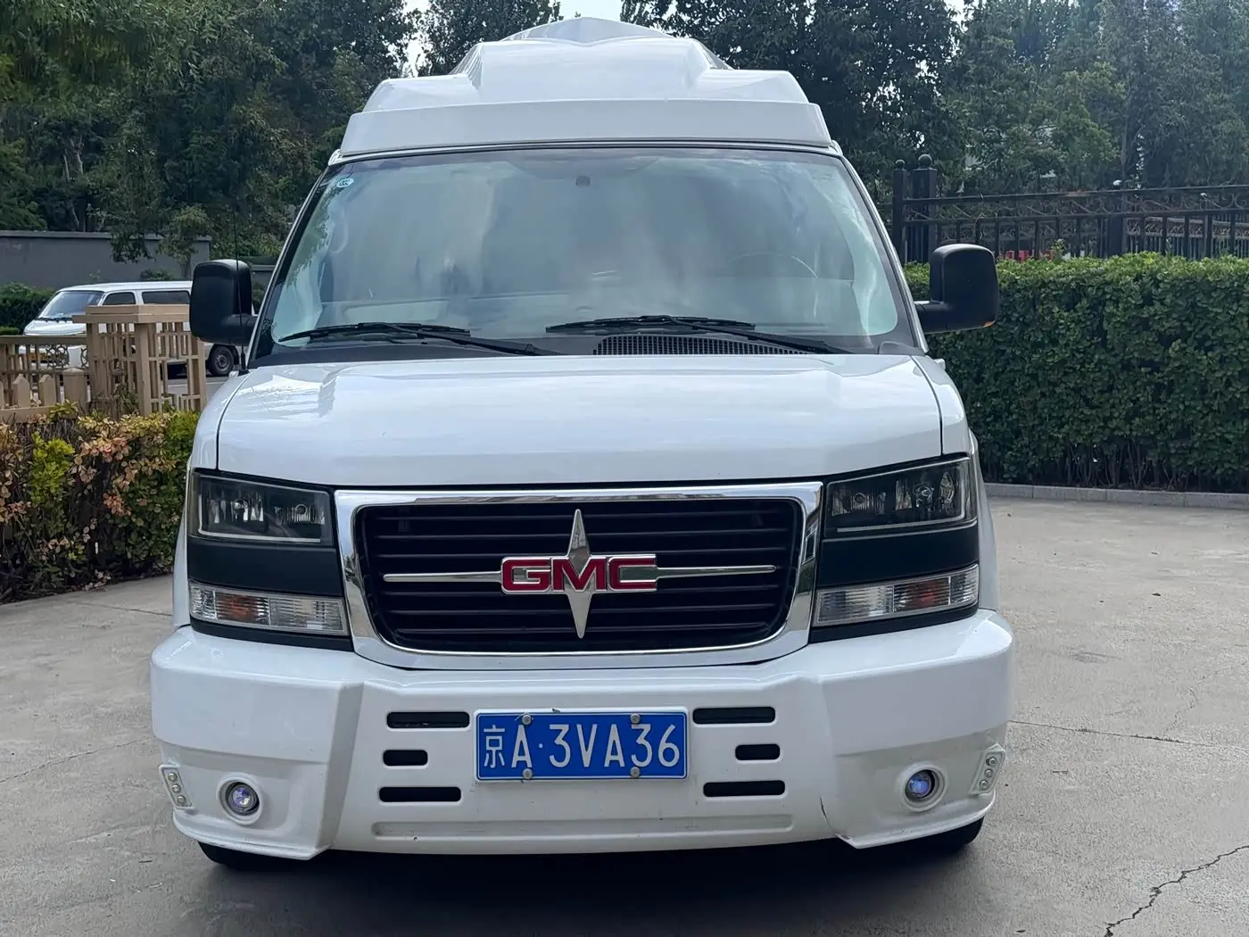 GMC Savana 2019 — Фото 17/20