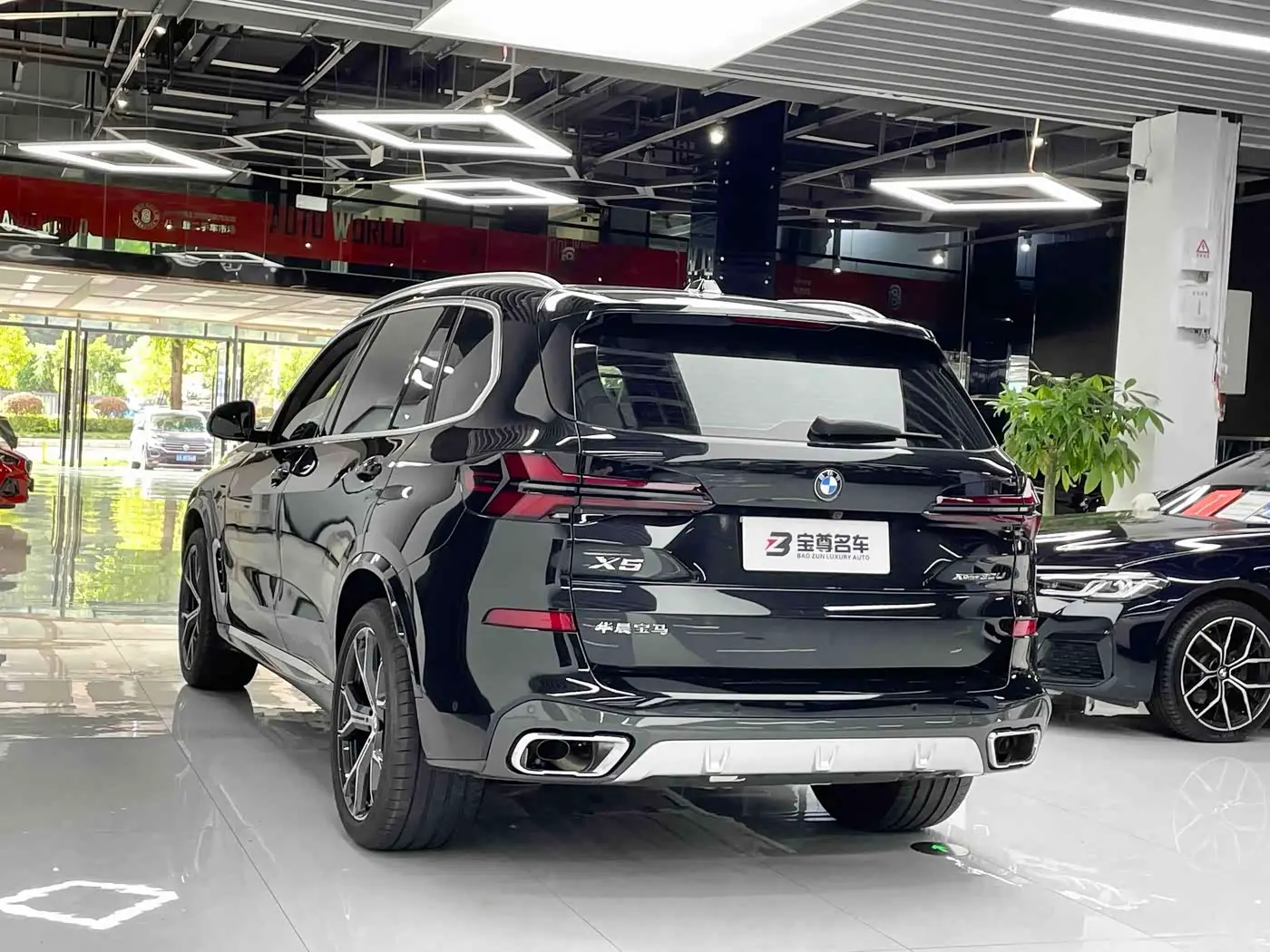 BMW X5 2025 — Photo 12/20