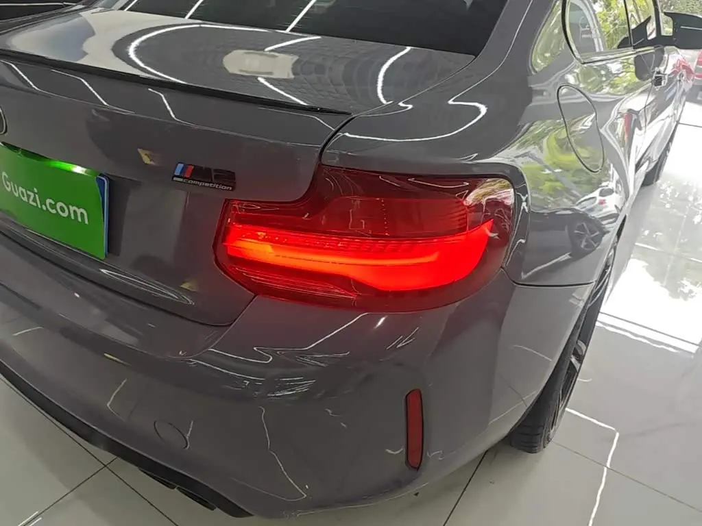 BMW M2 2019 — Photo 8/20