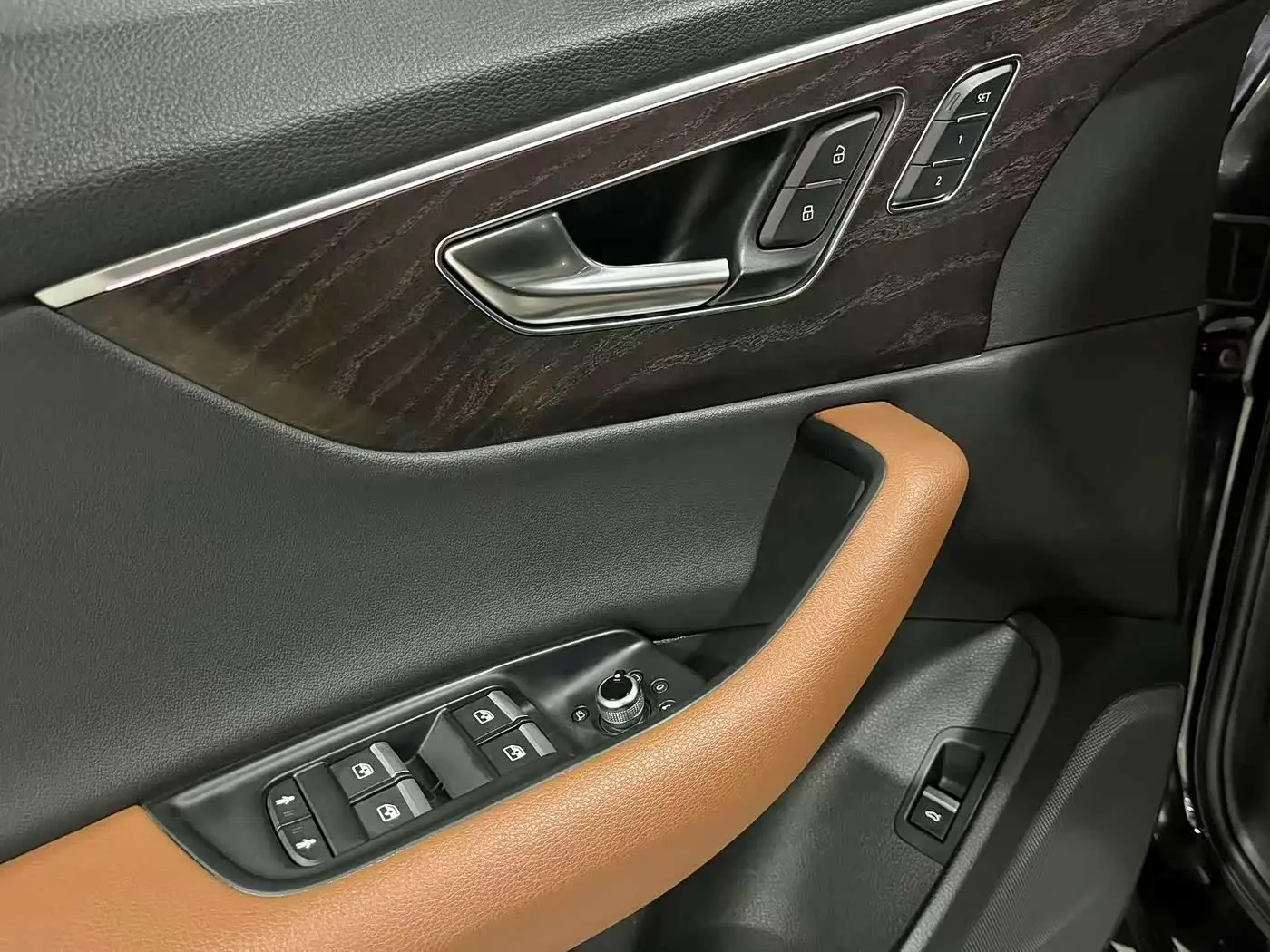 Audi Q7 2020 — Photo 13/20