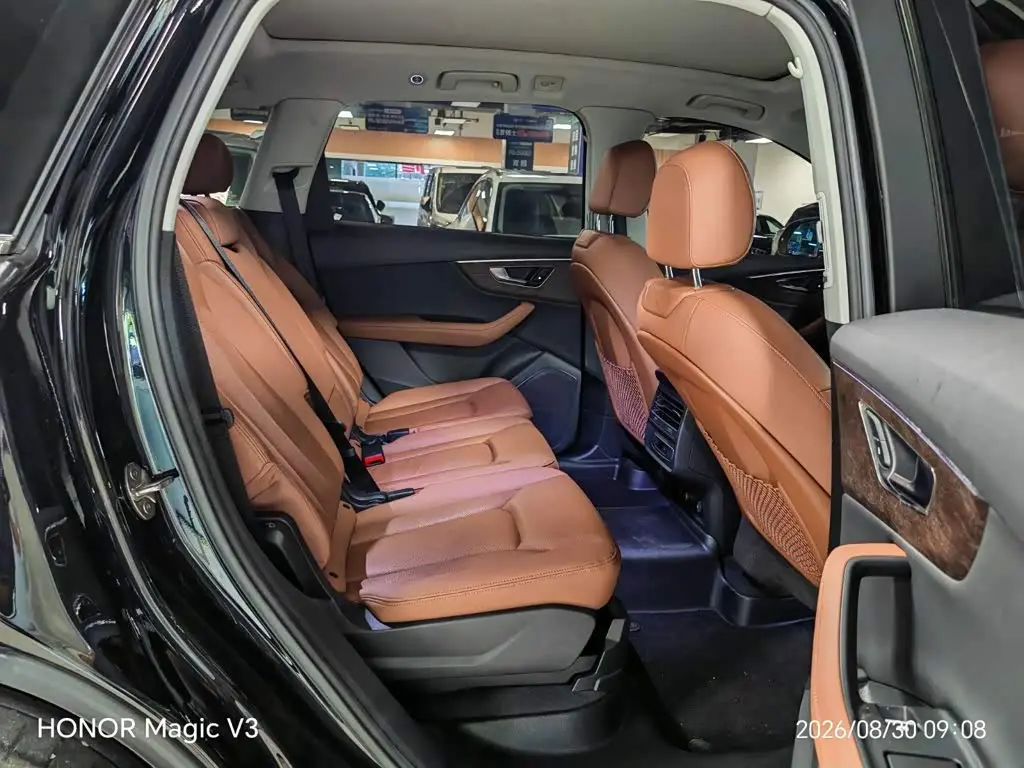 Audi Q7 2023 — Şəkil 16/16