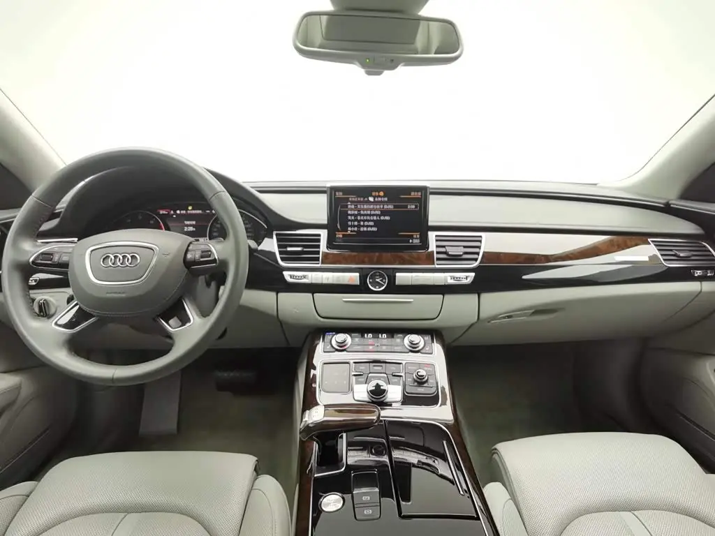 Audi A8 2013 — Photo 5/20