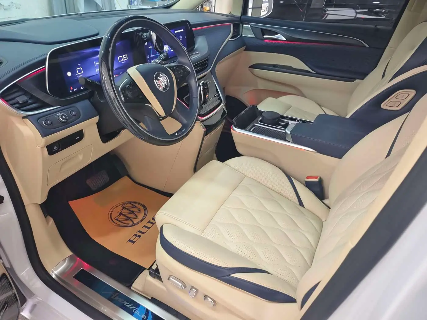 Buick GL8 2024 — Photo 10/20
